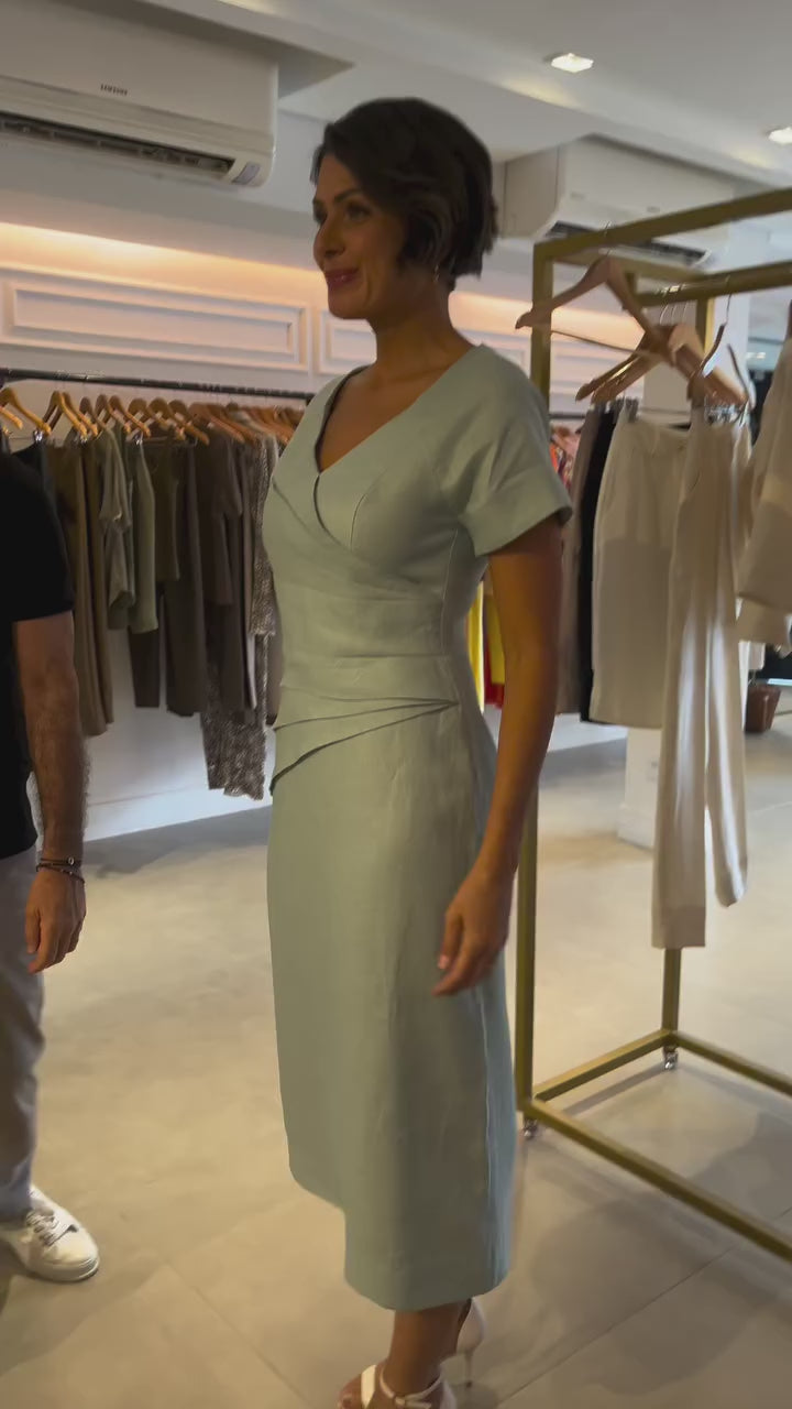 Vestido em linho Verde Menta